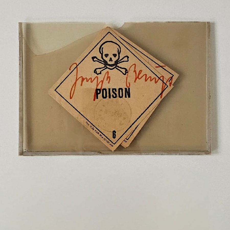Korff Stiftung - Joseph Beuys - Raritaeten & Unikate - Poison